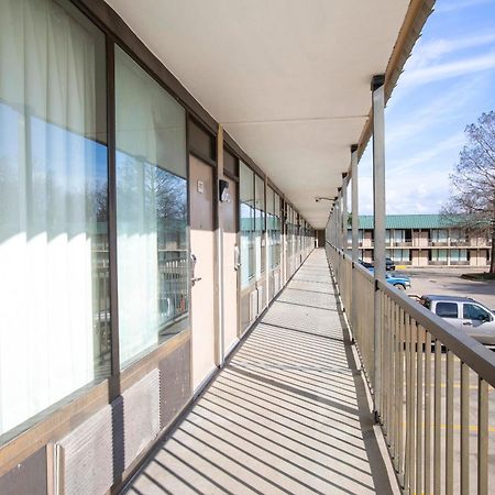 Oyo Hotel Port Allen La I-10 West Εξωτερικό φωτογραφία