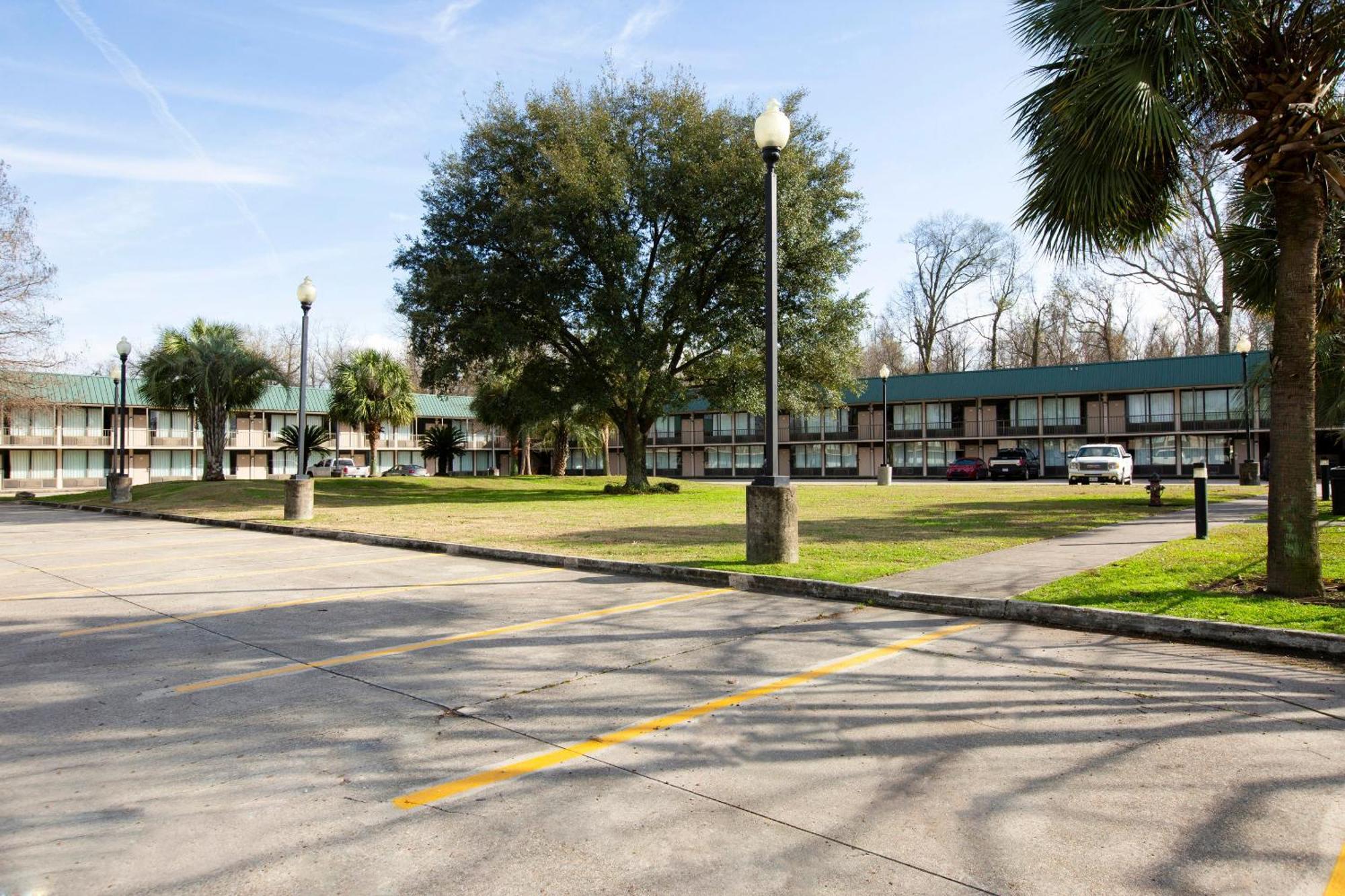 Oyo Hotel Port Allen La I-10 West Εξωτερικό φωτογραφία