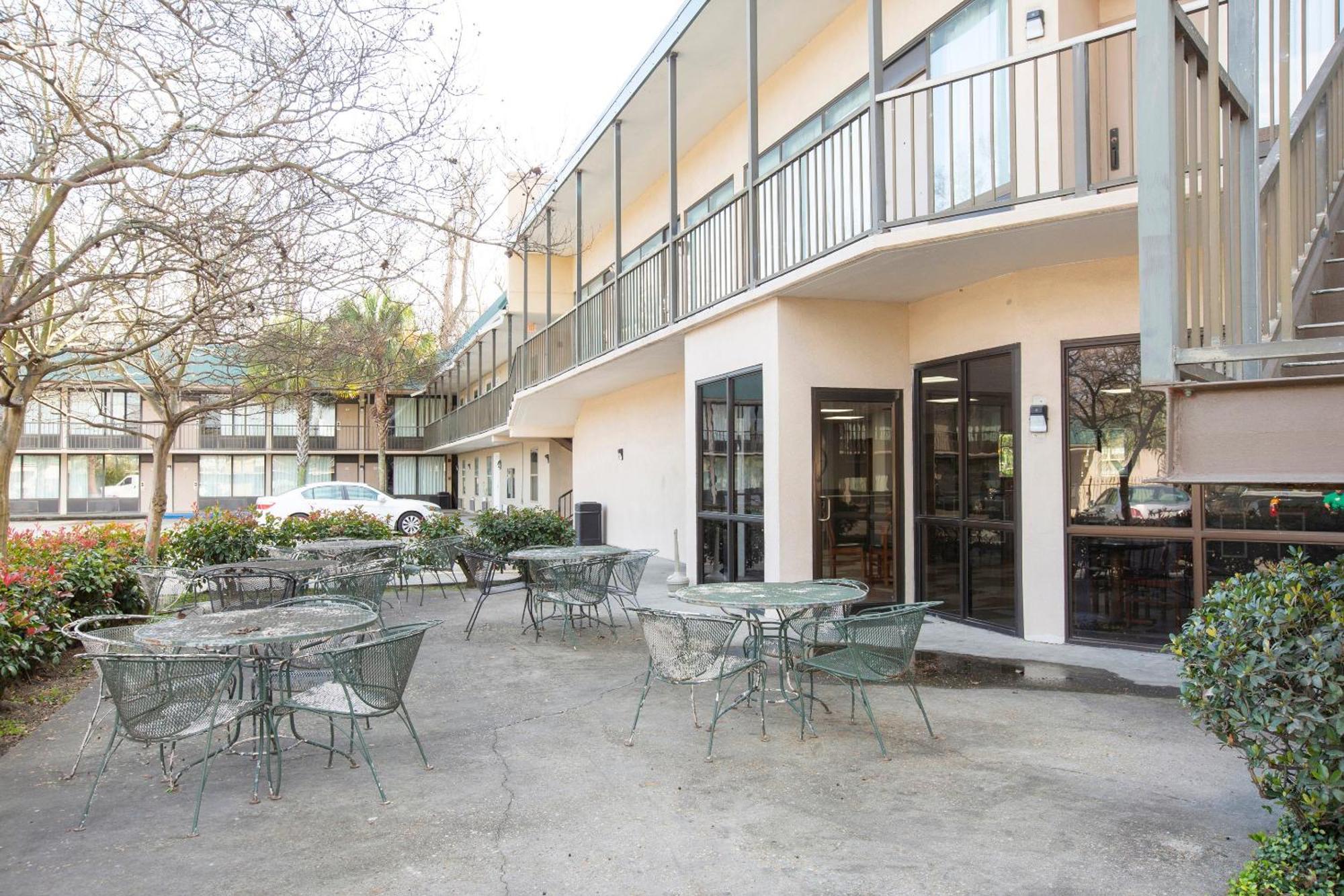 Oyo Hotel Port Allen La I-10 West Εξωτερικό φωτογραφία